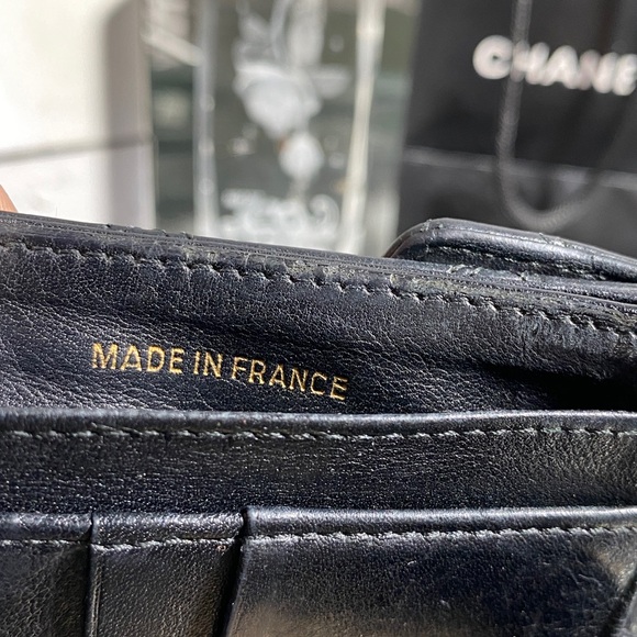 Authentic CHANEL CC Quilted Leather Wallet - Picture 8 of 16